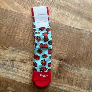 NWT- Meundies socks, size large